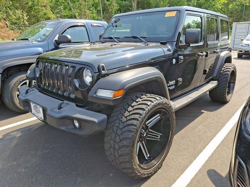 Black Clearcoat 2019 Jeep Wrangler Unlimited Sport S