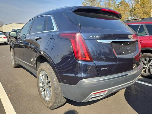Dark Moon Blue Metallic 2021 Cadillac XT5 Premium Luxury