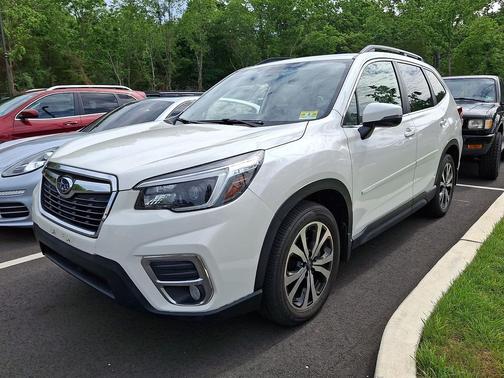 Crystal White Pearl 2021 Subaru Forester Limited