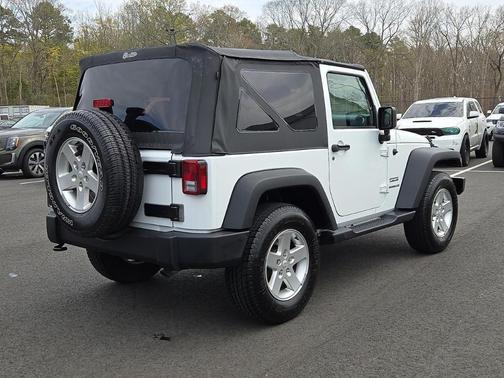 2017 Jeep Wrangler Sport