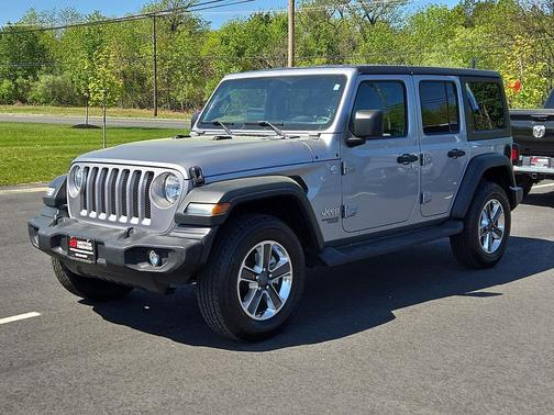 Billet Silver Clearcoat Metallic 2018 Jeep Wrangler Unlimited Sport S