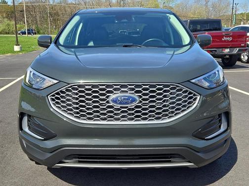 Forged Green Metallic 2024 Ford Edge SEL