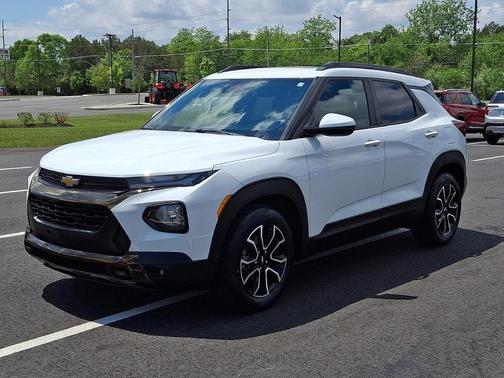 Summit White 2023 Chevrolet Trailblazer ACTIV