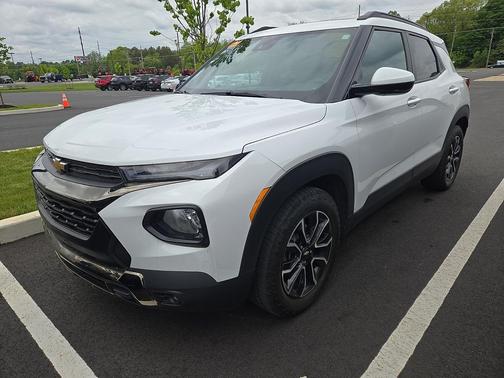 Summit White 2023 Chevrolet Trailblazer ACTIV