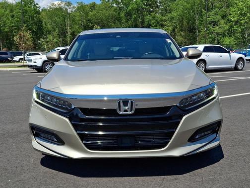 Champagne Frost Pearl 2019 Honda Accord Touring 2.0T