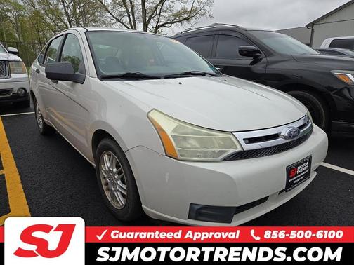 White Suede 2010 Ford Focus SE