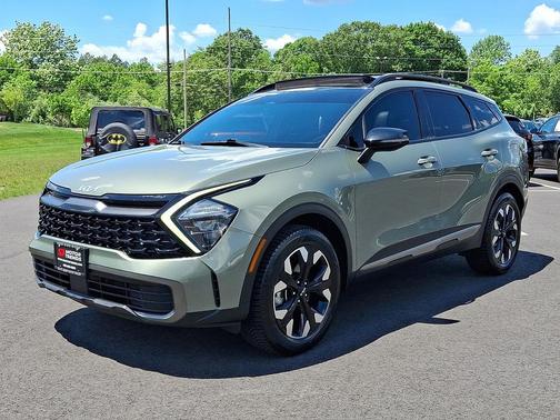 Jungle Green 2023 Kia Sportage X-Line