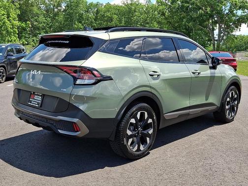 Jungle Green 2023 Kia Sportage X-Line