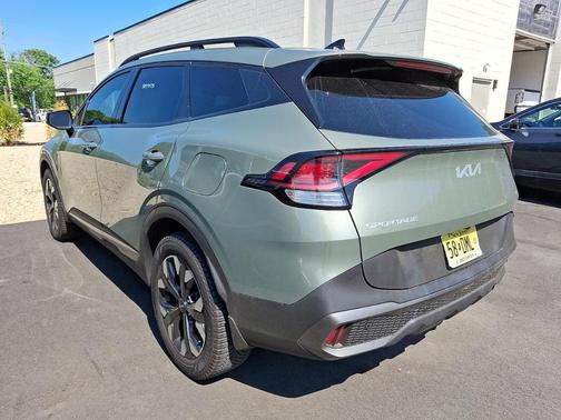 Jungle Green 2023 Kia Sportage X-Line