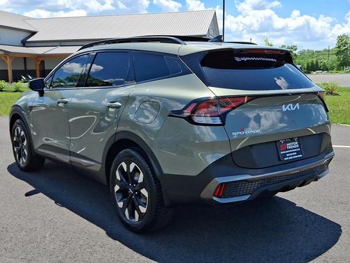 Jungle Green 2023 Kia Sportage X-Line