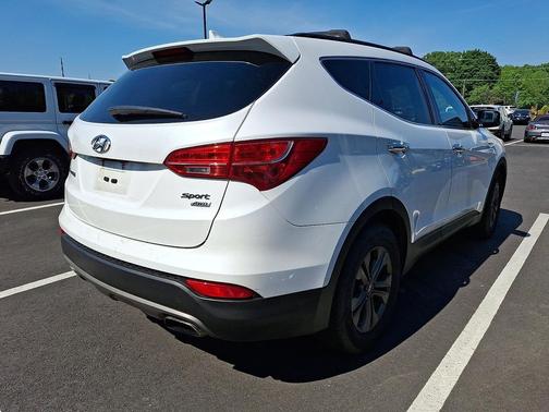 Frost White Pearl 2016 Hyundai Santa Fe Sport 2.4L