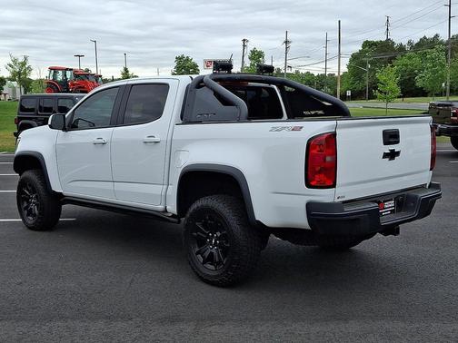 Summit White 2019 Chevrolet Colorado ZR2