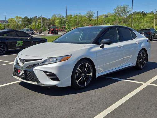 Wind Chill Pearl 2020 Toyota Camry XSE V6