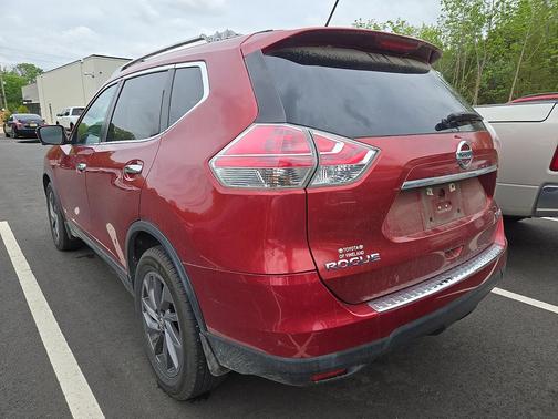 Cayenne Red 2016 Nissan Rogue SL