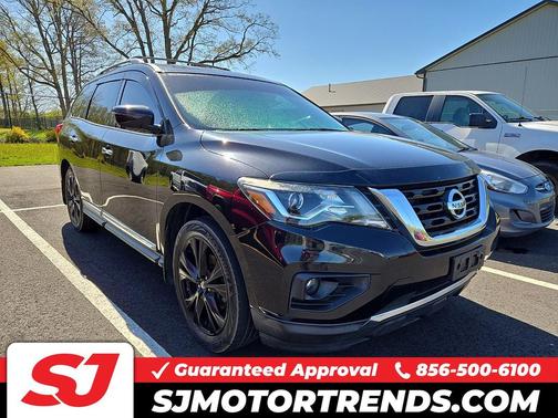 Magnetic Black 2017 Nissan Pathfinder Platinum