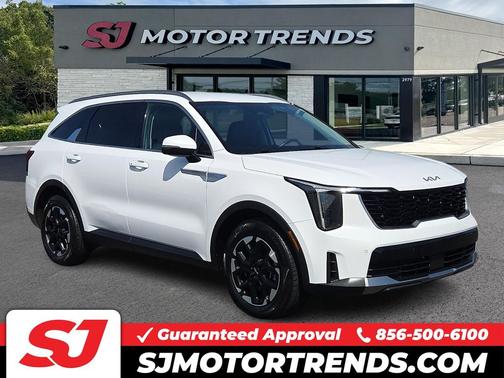 Glacial White Pearl 2024 Kia Sorento S