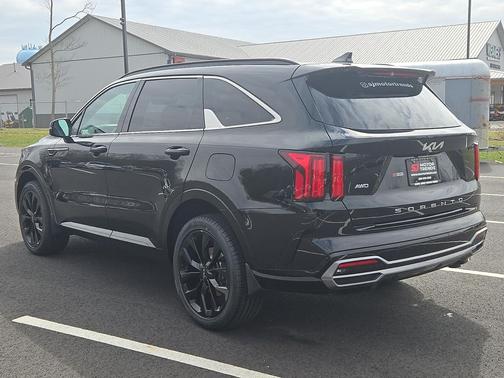 Ebony Black 2022 Kia Sorento SX