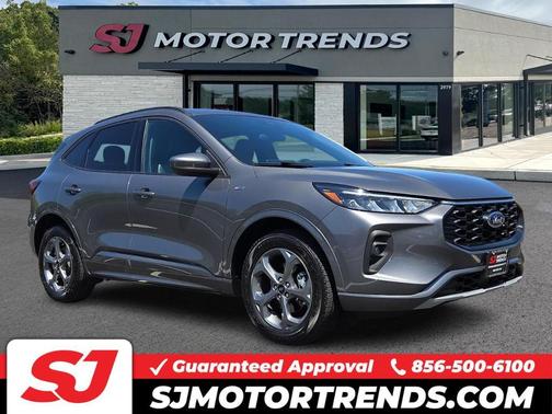 Carbonized Gray Metallic 2024 Ford Escape ST-Line Select