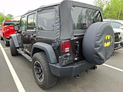 Black Clearcoat 2013 Jeep Wrangler Unlimited Sport