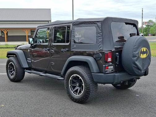 Rugged Brown Pearlcoat 2013 Jeep Wrangler Unlimited Sport