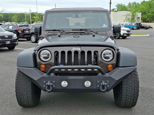 Rugged Brown Pearlcoat 2013 Jeep Wrangler Unlimited Sport