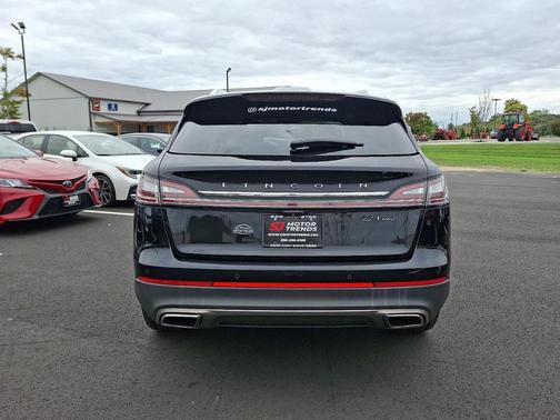 Agate Black Metallic 2019 Lincoln Nautilus Reserve