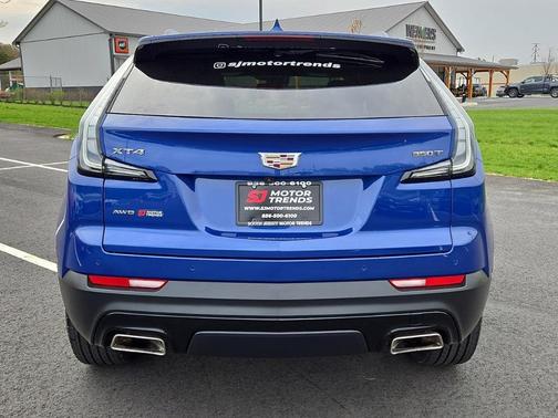 Wave Metallic 2021 Cadillac XT4 Sport
