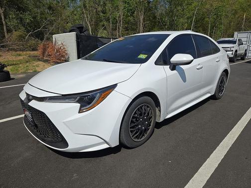 Super White 2021 Toyota Corolla LE