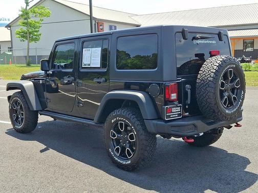 Black Clearcoat 2016 Jeep Wrangler Unlimited Rubicon
