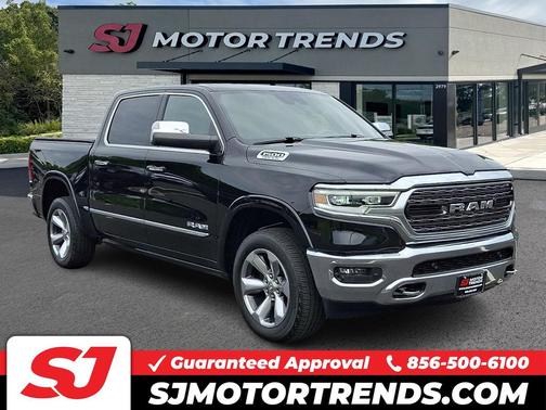 Diamond Black Crystal Pearlcoat 2019 RAM 1500 Limited