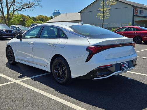 Snow White Pearl 2025 Kia K5 LXS