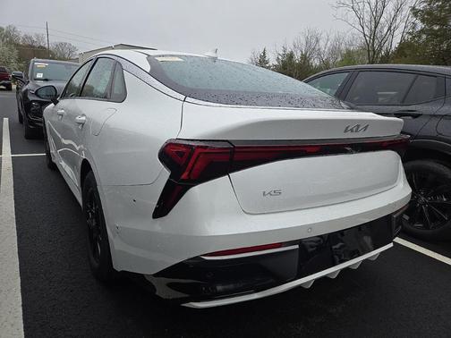 Snow White Pearl 2025 Kia K5 LXS