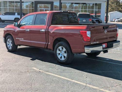 2019 Nissan Titan SV