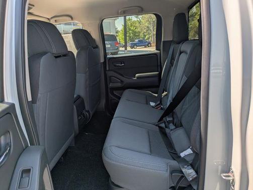 Glacier White 2026 Nissan Frontier SV