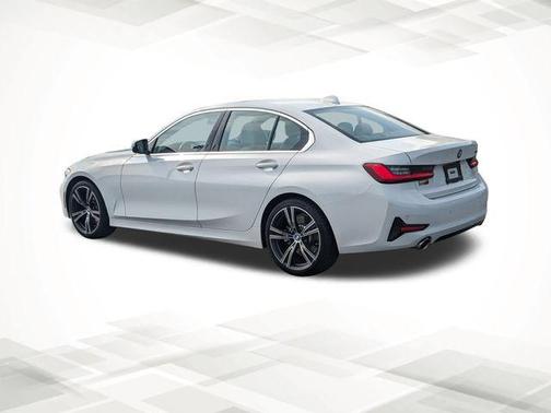 2021 BMW 330 i