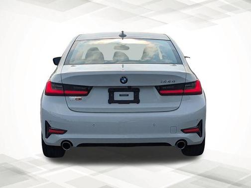 2021 BMW 330 i