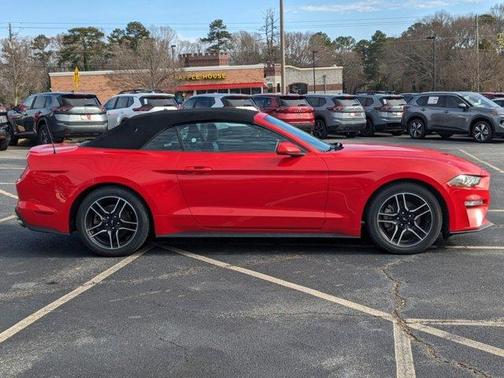 2022 Ford Mustang EcoBoost Premium