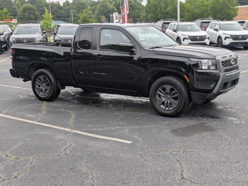 Super Black 2025 Nissan Frontier SV