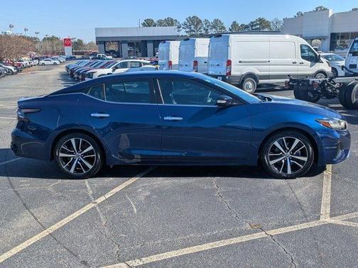 2021 Nissan Maxima SV