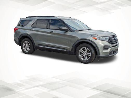 Silver Spruce Metallic 2020 Ford Explorer XLT