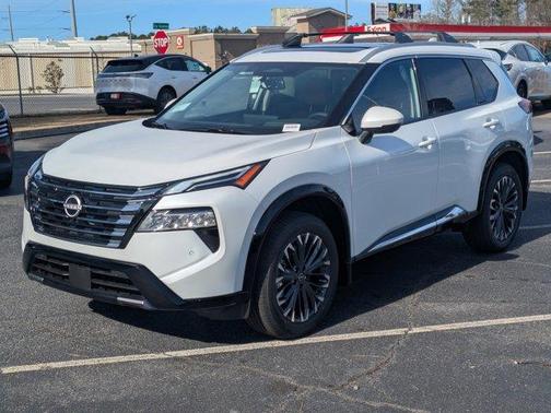 Everest White P 2026 Nissan Rogue Platinum