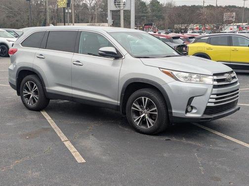 2019 Toyota Highlander 