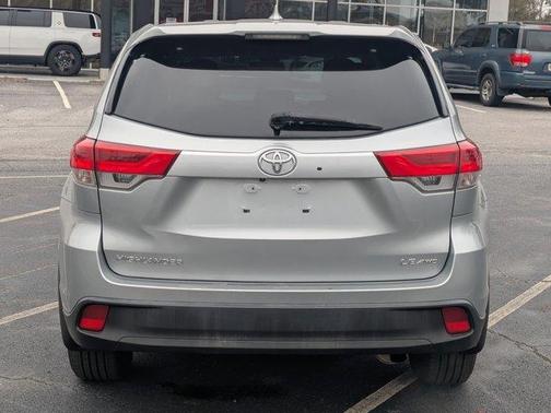 2019 Toyota Highlander 