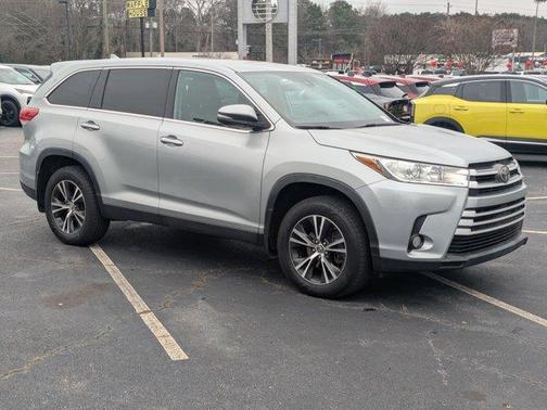 2019 Toyota Highlander 