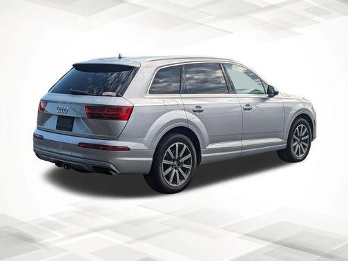 2019 Audi Q7 45 Premium Plus