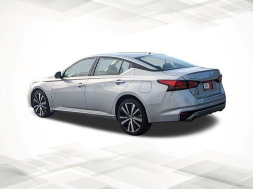 2022 Nissan Altima 2.5 Platinum