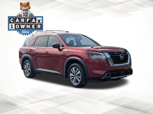 2024 Nissan Pathfinder SL