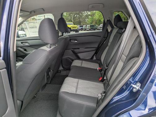 Deep Ocean Blue 2026 Nissan Rogue SV