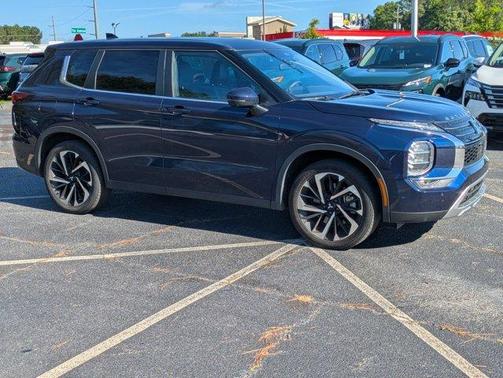 Blue 2024 Mitsubishi Outlander SE Black Edition