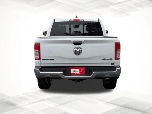 Bright White Clearcoat 2020 RAM 1500 Big Horn